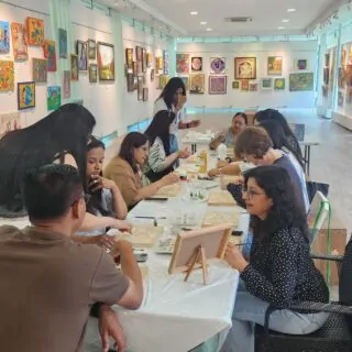 From Canvas to Boardroom_ How Corporate Art Workshops Build Team Bonding and Innovation