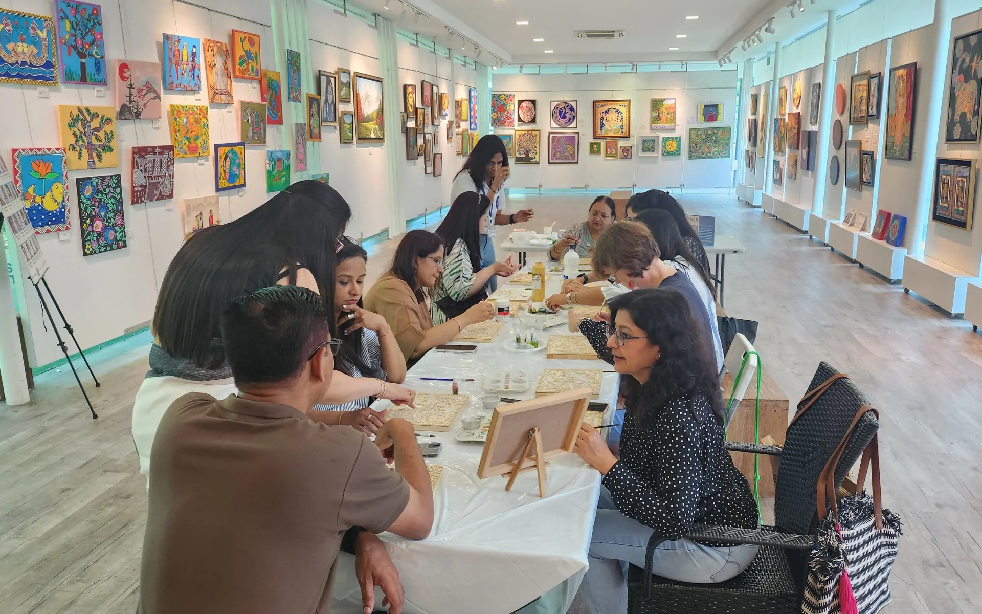 From Canvas to Boardroom_ How Corporate Art Workshops Build Team Bonding and Innovation