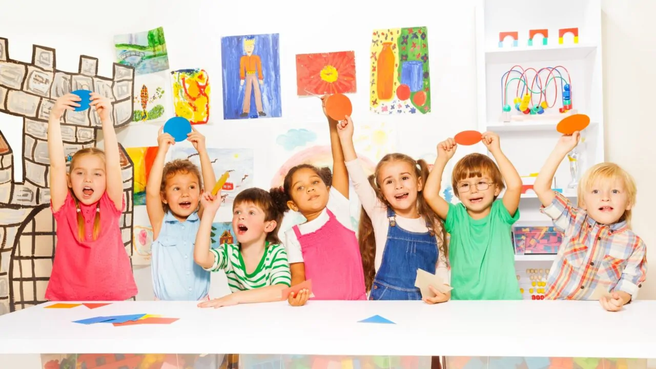 7 Benefits of Children’s Art Classes for Creative & Academic Growth