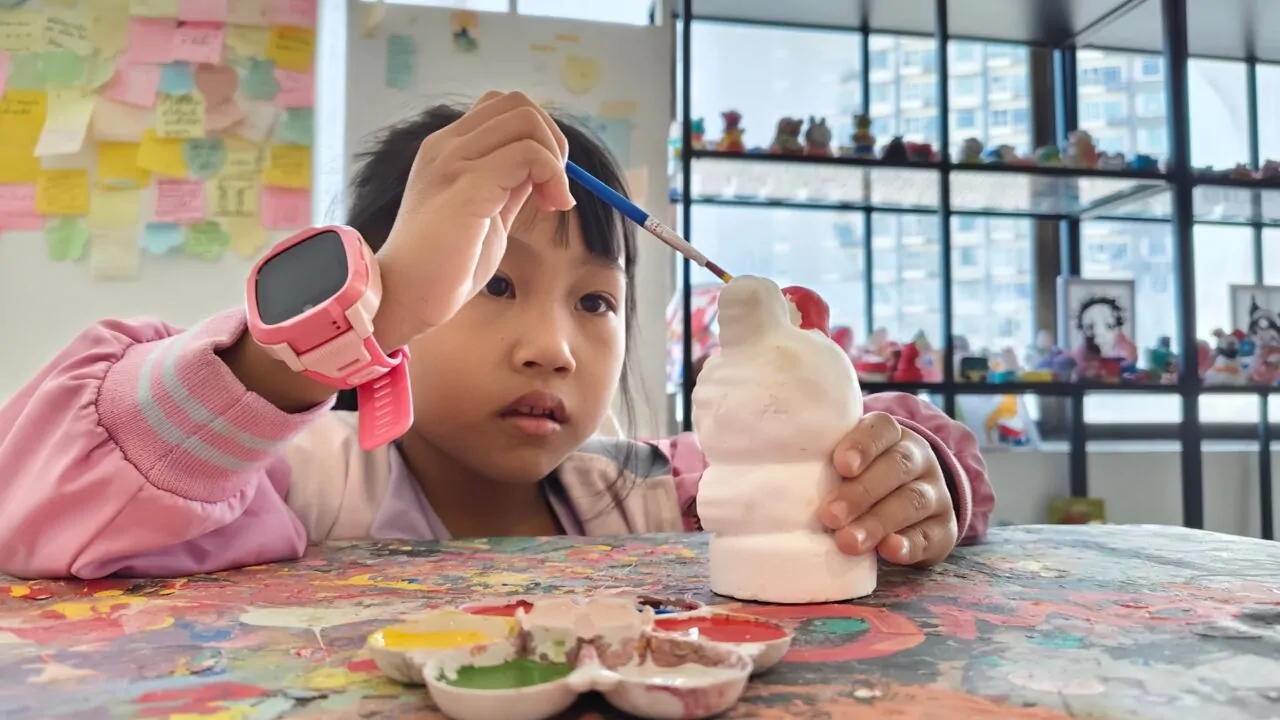 What Children Really Learn in Structured Art Classes (Beyond Drawing)