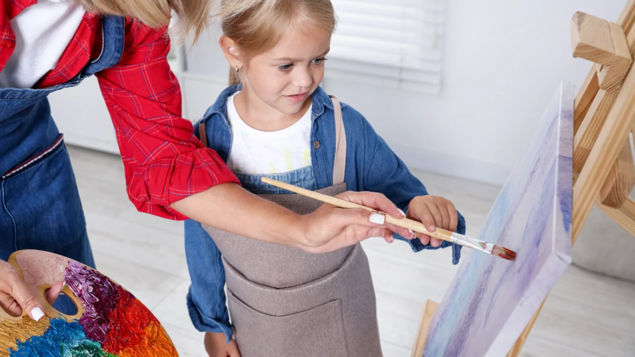 Why Parents Choose Art Classes to Improve Focus and Confidence in Children